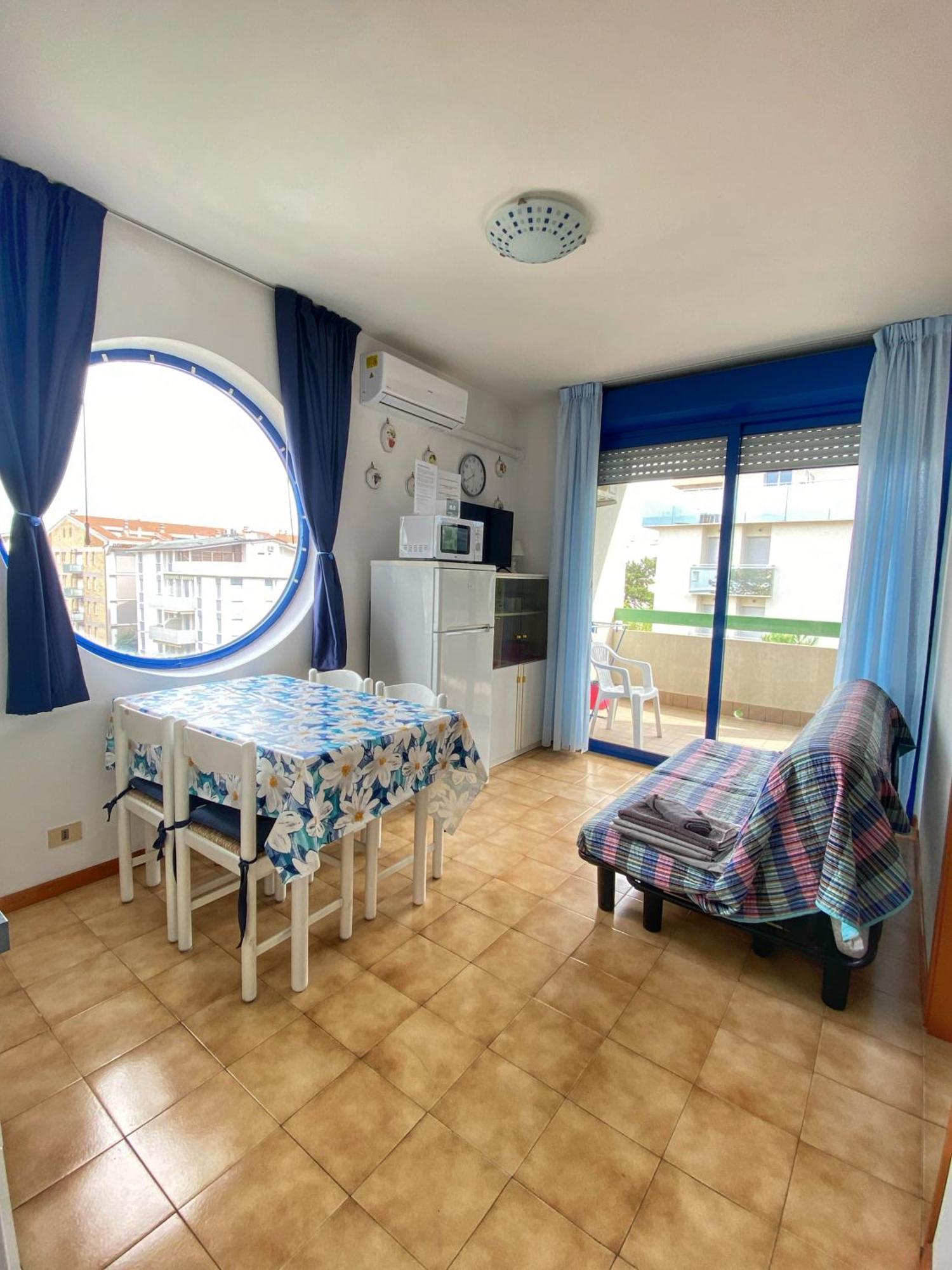 Grazioso Appartamento N 47 A 100Mt Dal Mare Бибионе Экстерьер фото