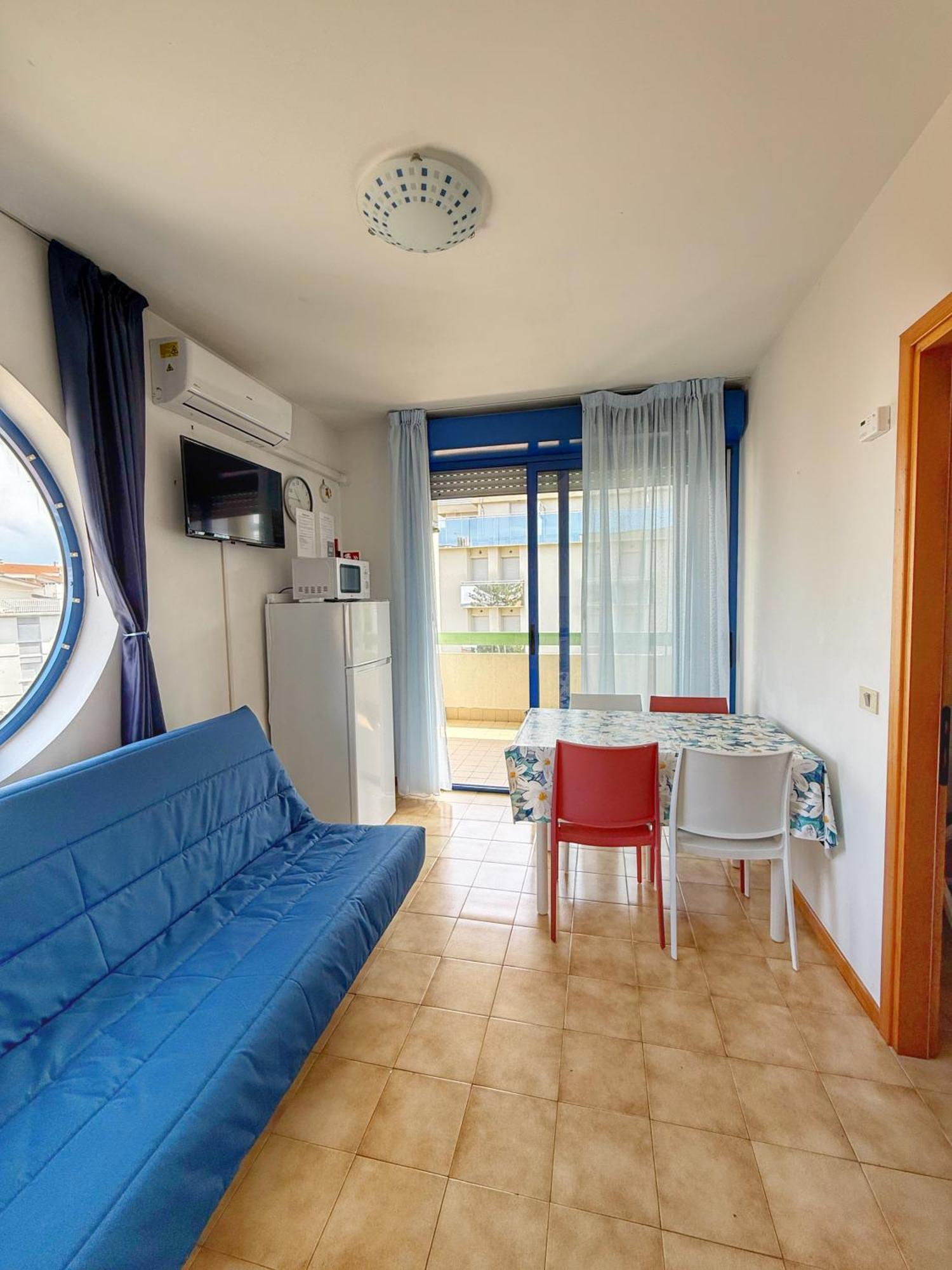 Grazioso Appartamento N 47 A 100Mt Dal Mare Бибионе Экстерьер фото